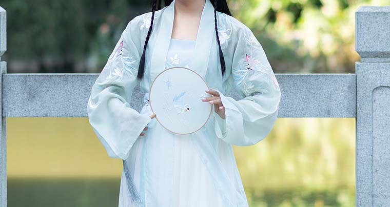 Cổ phục vải chiffon
