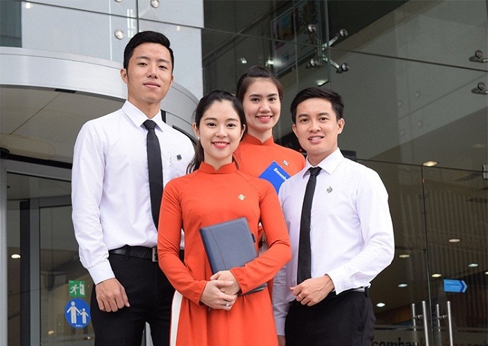 Đồng phục ngân hàng Sacombank