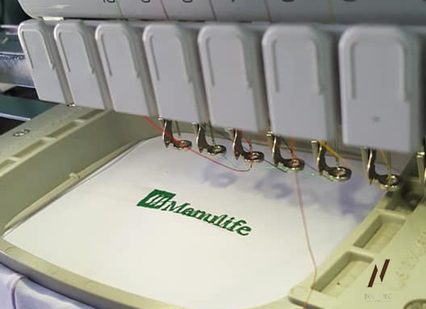 Thêu vi tính lên đồng phục