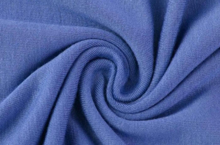 Vải lacoste là loại vải phổ biến dùng để may quần áo gia đình đi biển