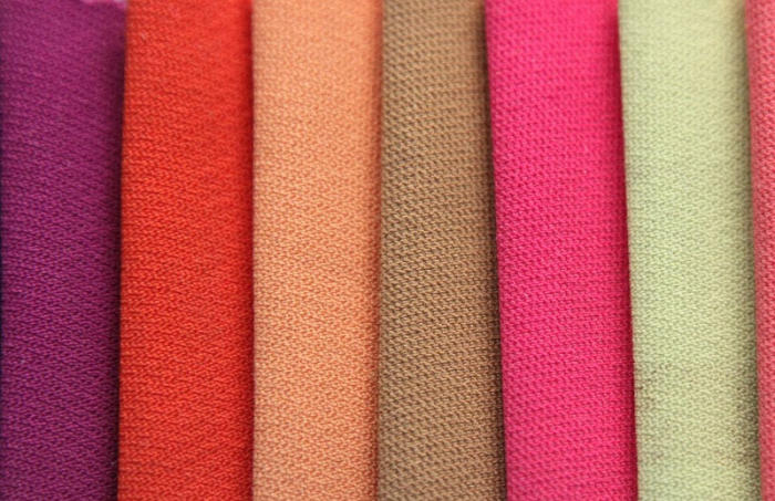 Vải voan 9vải Cát Hàn) là loại vải có khoảng 92% là sợi Polyester, 8% còn lại là sợi Spandex.