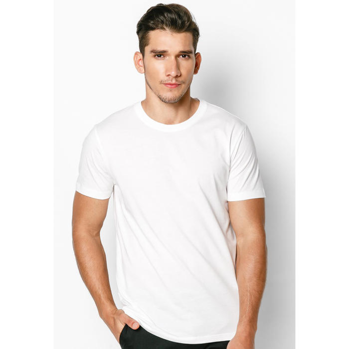 Áo thun thường được gọi là áo  T – shirt, tức là loại áo có hình chữ T