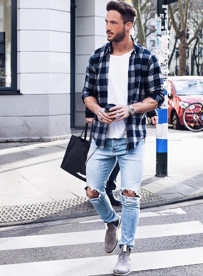 Áo sơ mi sọc caro có thể được làm từ nhiều chất liệu khác nhau.