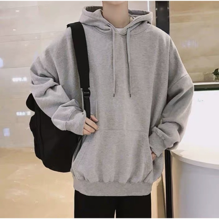 Áo hoodie mang lại sự thoải mái, rộng rãi cho người mặc