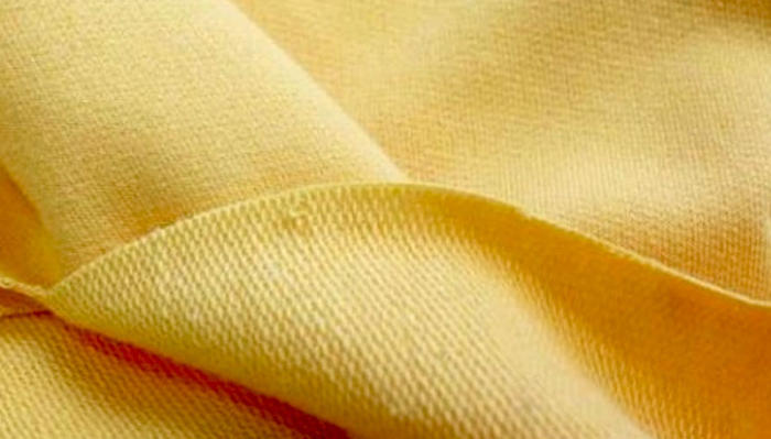 Vải nỉ da cá được giới trẻ ưa chuộng bởi ưu điểm có khả năng thấm hút mồ hôi tốt