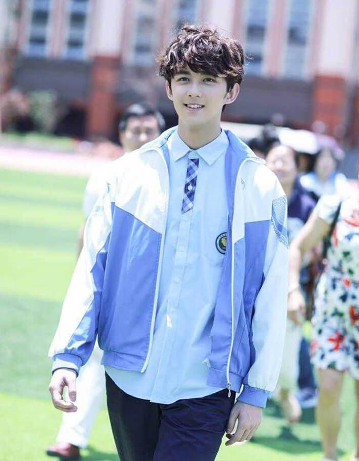 Áo khoác đồng phục học cấp 2