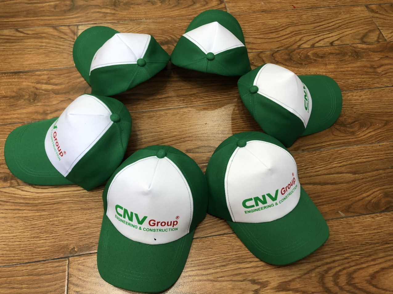 Nón / mũ sự kiện